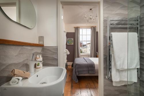 Ein Badezimmer in der Unterkunft Dorset House