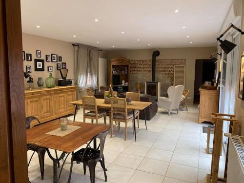 Posezení v ubytování Chambres d hôtes La Suite du 12