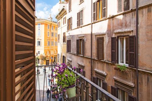 TrastevereHome - Central Monserrato House with Balcony