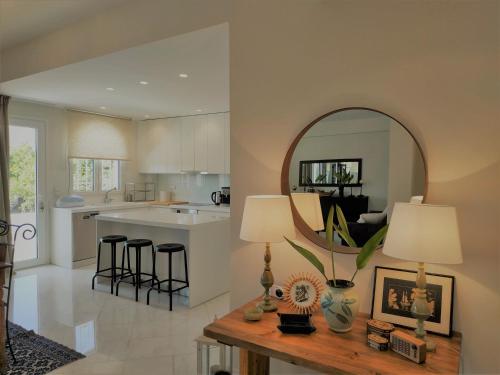 Luxury Garden Apartment Glyfada