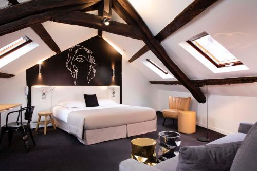 Gallery image of Hôtel Montparnasse Saint Germain in Paris