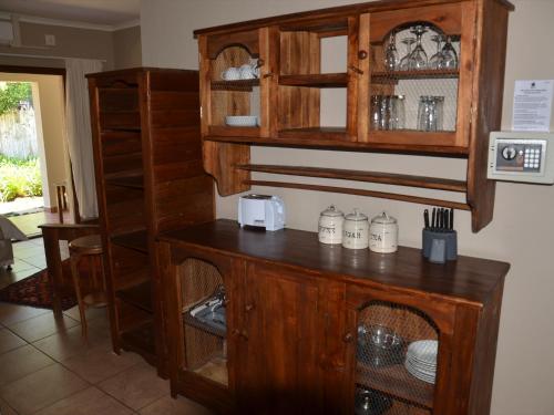 Kuchyň nebo kuchyňský kout v ubytování Stoep Cafe Guest House