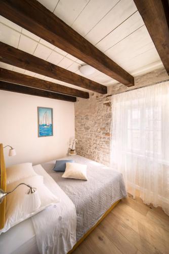 Mulberry Stonehouse photo 2