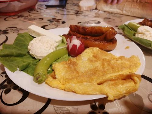 Jídlo v penzionu nebo okolí