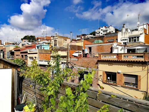 a view of a city with buildings at Apartamento con Terraza, Balcón de Barcelona in Esplugues de Llobregat