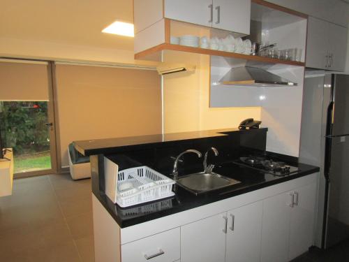 Gambar di galeri bagi Siwar Center Apartments di Jounieh