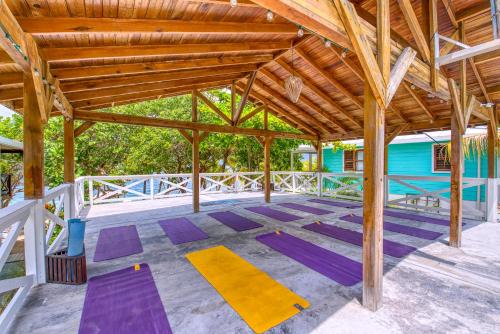 Imagen de la galería de Camp Bay Lodge, en Roatan