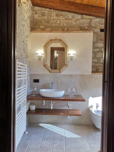 Ванная комната в L'Antica Dimora - Suites & Apartments