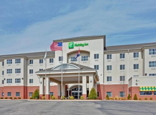 an image of a hotel with the front of the building at Holiday Inn Poplar Bluff by IHG in Poplar Bluff
