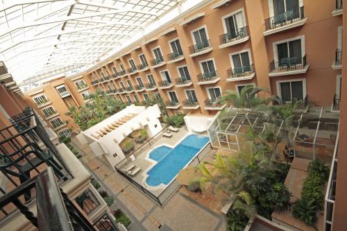 Vista de la piscina de Holiday Inn Express - Monterrey - Tecnologico, an IHG Hotel o alrededores