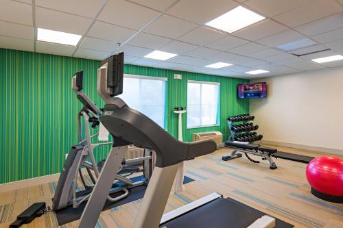 Palestra o centro fitness di Holiday Inn Express Peoria North - Glendale by IHG