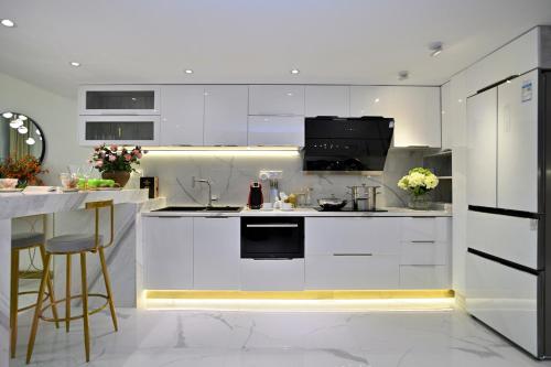 Dapur atau dapur kecil di Kunming Hotel High Sky View Apartment
