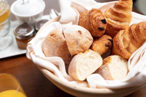 Φαγητό σε αυτό το ξενοδοχείο ή κάπου εκεί κοντά