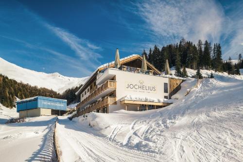 Fotografie z fotogalerie ubytování Bergresort Das Jochelius Ski-in & Ski-out v destinaci Nauders