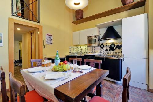 Campo Dei Fiori Home
