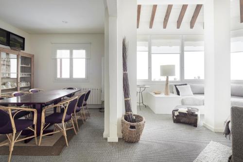 Posedenie v ubytovaní Dossau by FeelFree Rentals