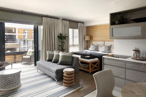 Imagen de la galería de Asilia Suites Knysna Waterfront, en Knysna
