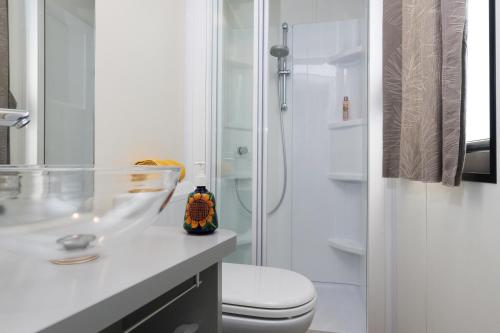Un baño de Fornella Camping & Wellness family resort
