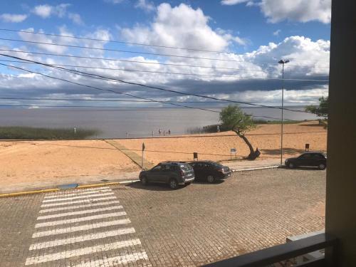 Gallery image of Lindo Apto Frente Praia 4 Cond Dom Felippe in São Lourenço do Sul