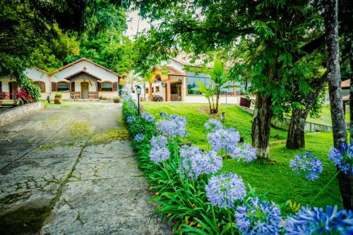 Taman di luar Hotel Fazenda Ramon