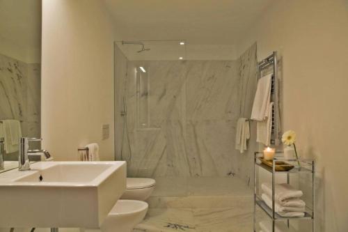 Bagno di Lisbon Combro 77 Charming Studios by Get Your Stay