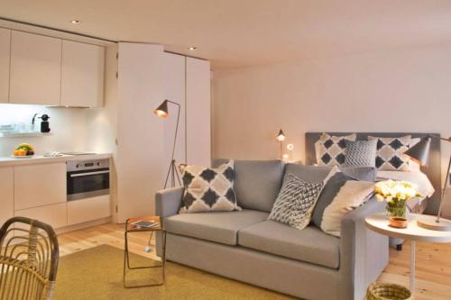 Lisbon Combro 77 Charming Studios by Get Your Stay