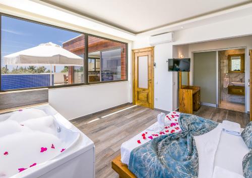 Postel nebo postele na pokoji v ubytování Villa 1 Sleeps 2 Honeymoon Isolated Infinity-Villa Orkide