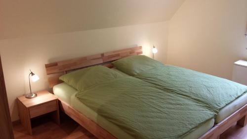 Galeriebild der Unterkunft Pension Wauri , Ferienwohnung ' SCHWÄBISCHE ALB ' , Mansarden - Wohnung in Waldenbuch