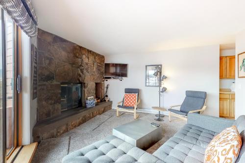 Marina Place 234 – Photos 2