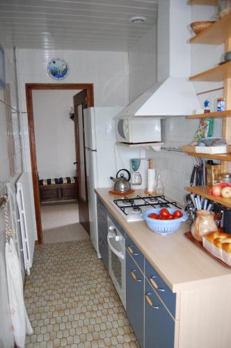 Dapur atau dapur kecil di Gite 8 à10 pers 4 ch Herbaudière calme proche mer commerce et port