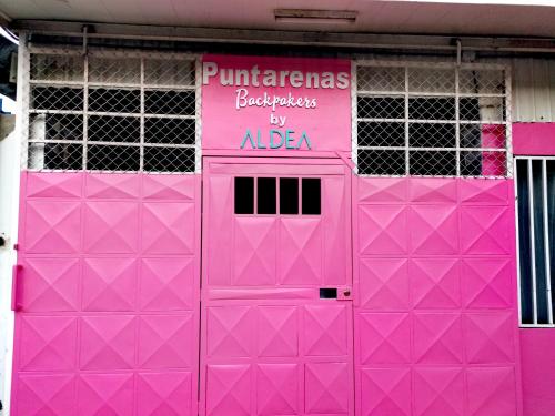 Puntarenas Backpackers by Aldea Puntarenas Backpackers by Aldea