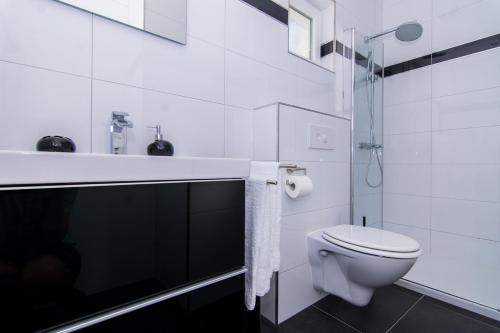 Black home apartments