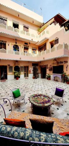Balkón nebo terasa v ubytování Durag Niwas Guest House