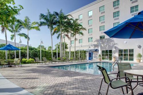 Holiday Inn Express & Suites Miami Kendall, an IHG Hotel Image