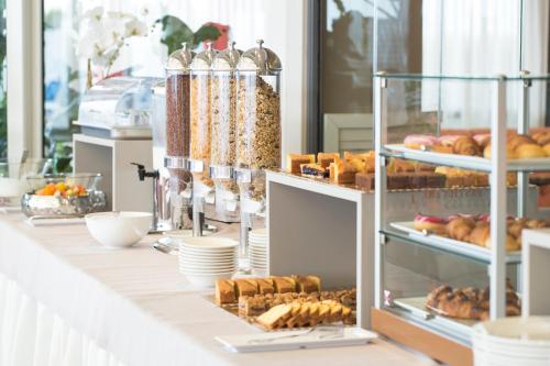 Ateriointia hotellissa tai sen lähistöllä