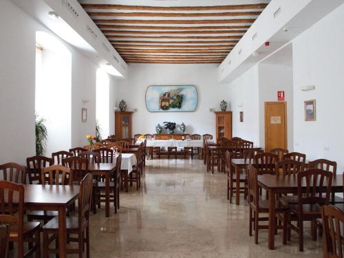 En restaurant eller et spisested på Nuestra Señora del Carmen