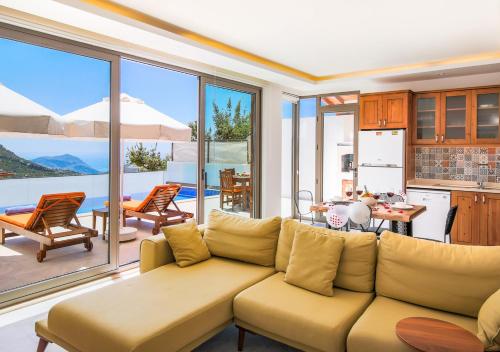 Secluded Sea-View Family Escape Villa Bella 3 Lale