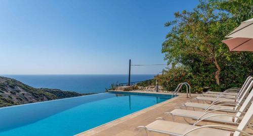 3 bedroom Villa Arethusa with private infinity pool, Aphrodite Hills Resort