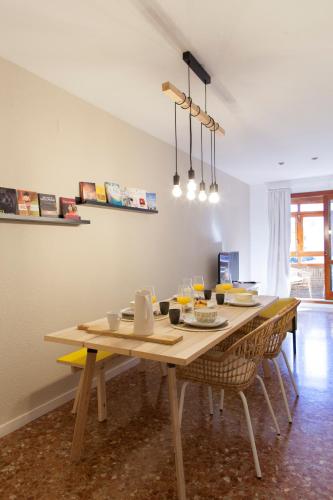 CASA FLORIT - Old Town Apartment - 4 Travelers - Quart Towers