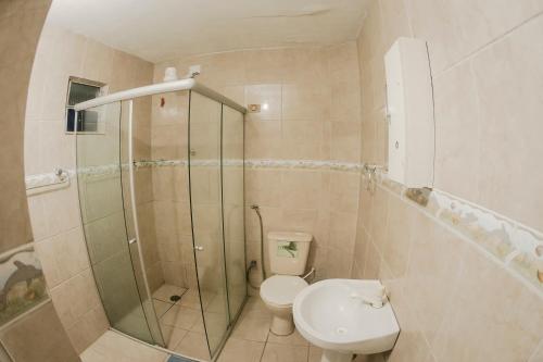 Kylpyhuone majoituspaikassa Pousada Canavial Beach-Bar