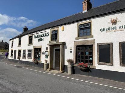 Farmyard Inn – Photos 3