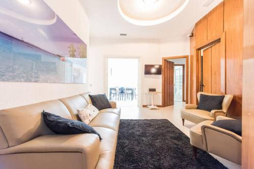 M&F Apartaments Gran Via