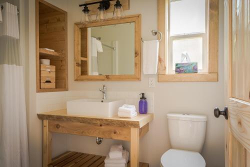 Gallery image of Cabins West in Ucluelet
