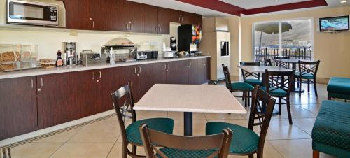Dapur atau dapur kecil di Inn America - Lewiston