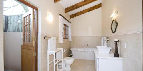 Koupelna v ubytování Lupus Den Country House B&B