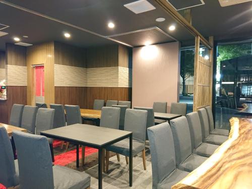Гостиная зона в Green Rich Hotel Kurashiki Ekimae (Artificial hot spring Futamata Yunohana)