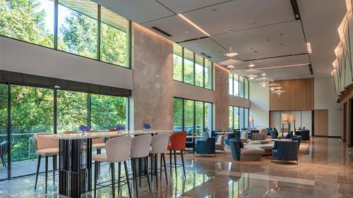 Posezení v ubytování Holiday Inn Express Qiliping by IHG