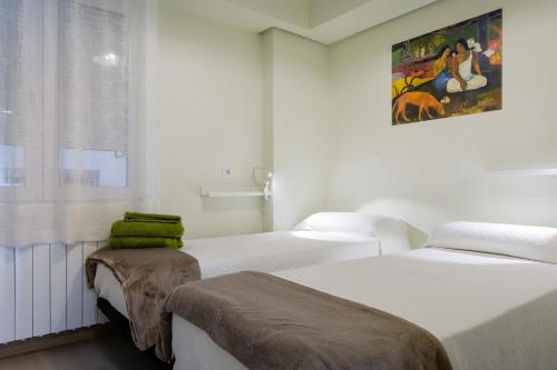 Espacioso 3 hab dobles, 2 baños Centro Ciudad