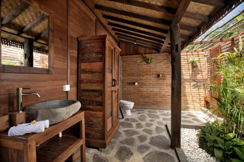 Green Space Villa tesisinde bir banyo
