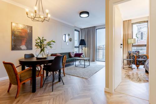 Posedenie v ubytovaní Apartament 53 Długie Ogrody Gdańsk